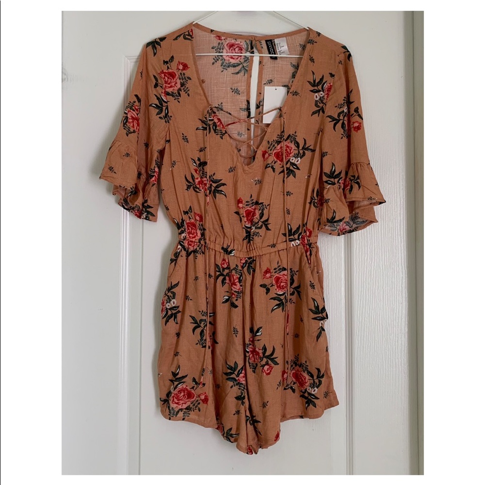 BNWT floral romper
